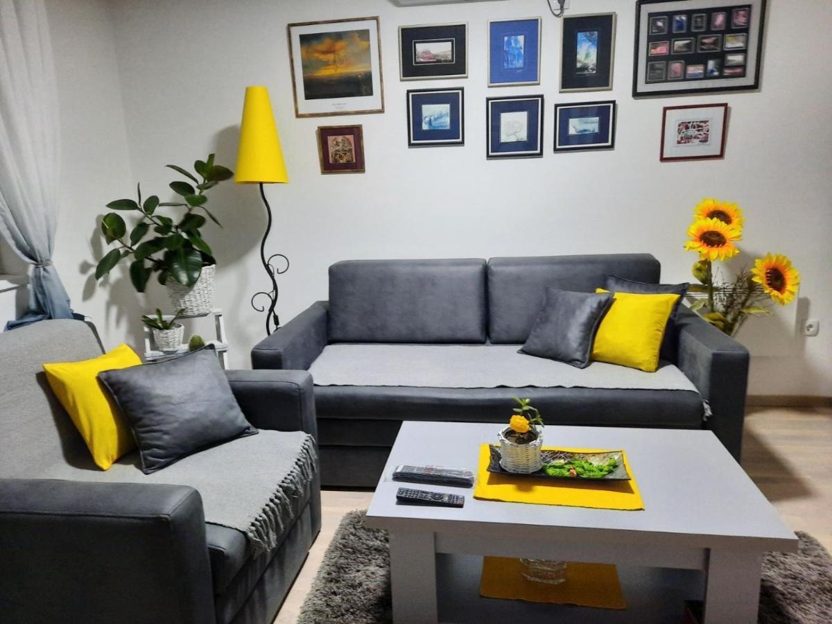 Apartamento Sunce Kruševac Exterior foto
